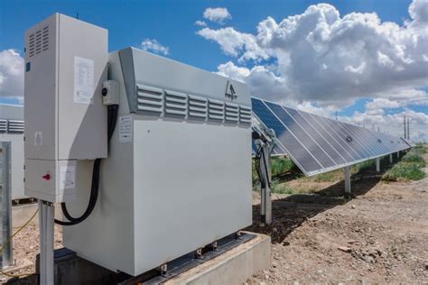 Exploring Solar Battery Options For Extended Power Supply